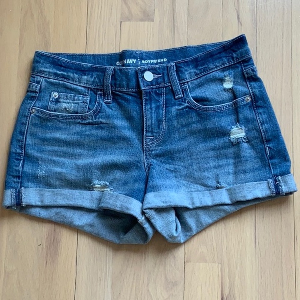 Distressed, Mid-Rise Old Navy Boyfriend shorts